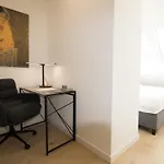 Central, Stylish And Modern L Jos24